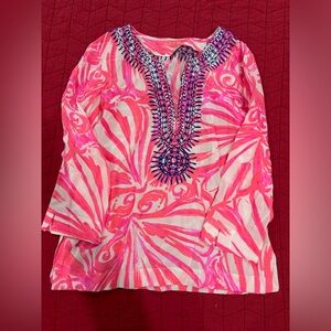 Lilly Pulitzer pink and white silk blouse with navy detail. Size large.